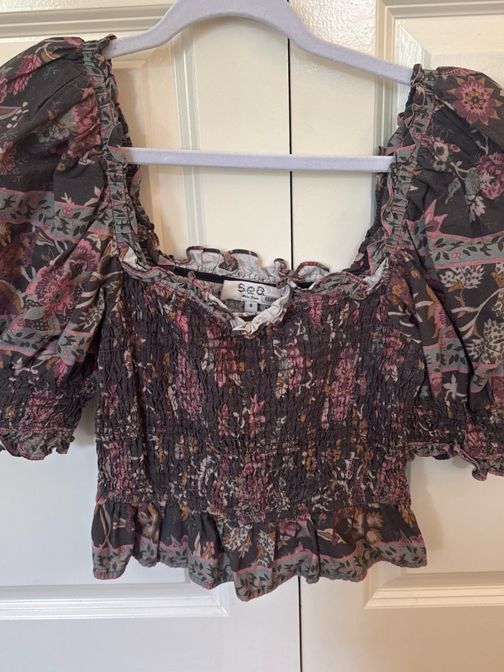Sea New York Charcoal Floral Smocked Puff-Sleeve Crop Top
